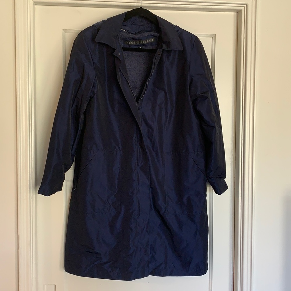 Lovely navy raincoat with removable lining